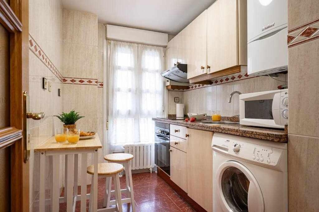 La Plaza Apartment